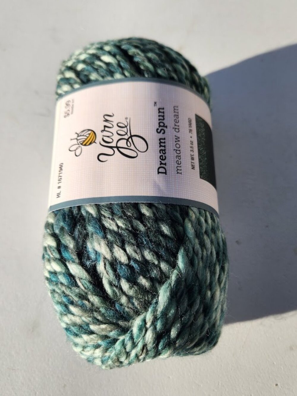 NEW Soft Yarn Bee Bulky Crocheting Knitting Soft Skein Green Meadow Dream 76 Yar